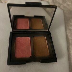 NARS Blush and Bronzer Palette in shades Orgasm  and Laguna